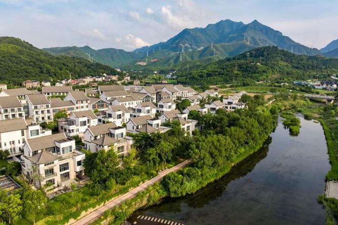 村里她们过得很安逸OG网站裸辞去了(图7)